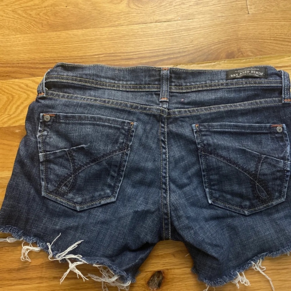 JAMES JEANS Cutoff Denim Jean shorts blue denim 26 EUC